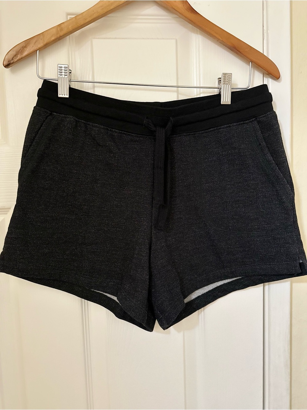 NWOT Pact Sz M Organic Cotton Heathered Black Pull-on Lounge Shorts 4” Inseam